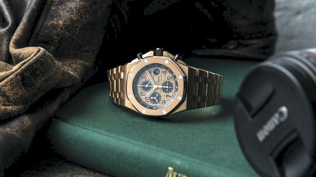 Pre-owned Luxury Watch